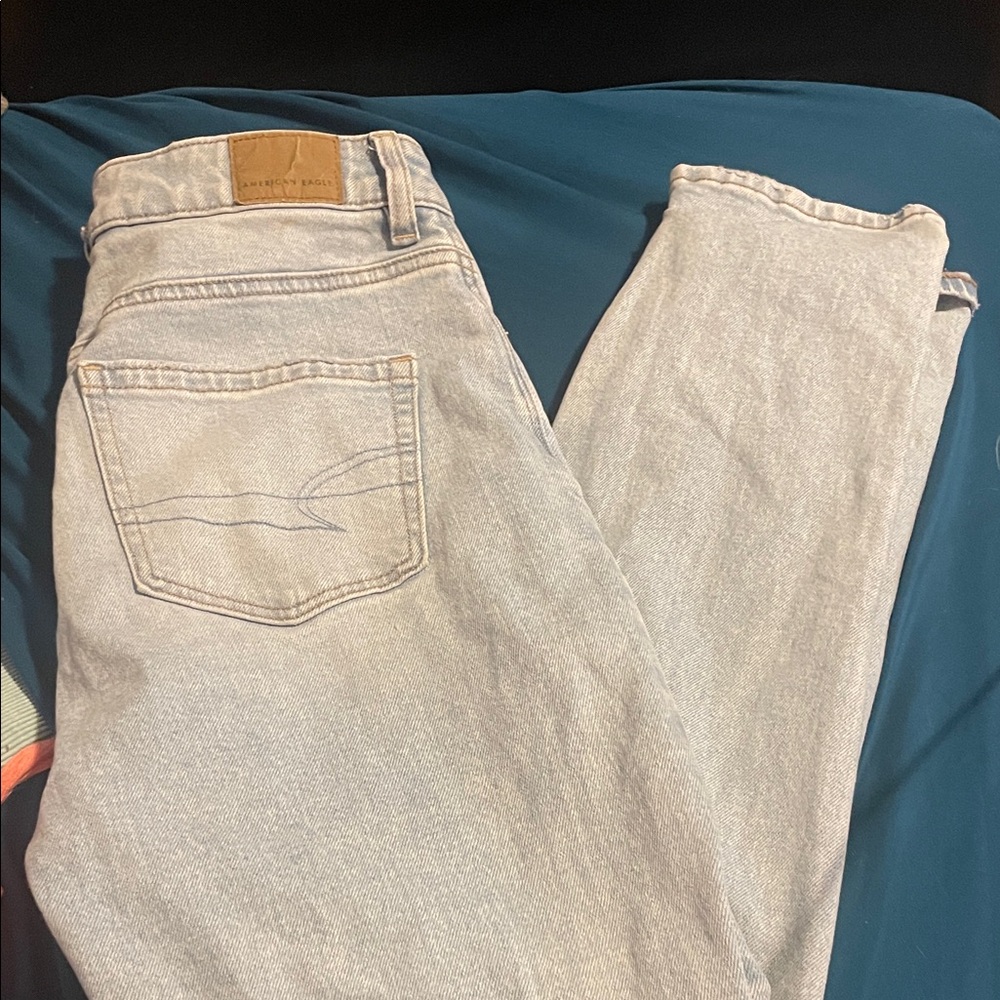 American Eagle Outfitters Light Blue Denim Jeans